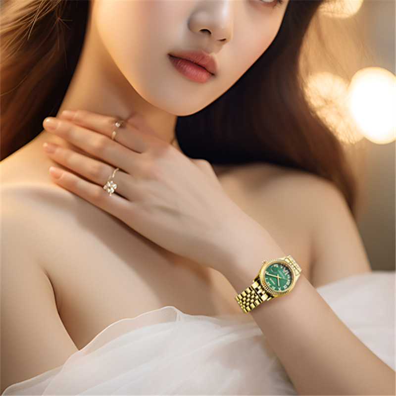 Ladies Big Brand Golden Watche - Luxury Watch Green 评论和价格