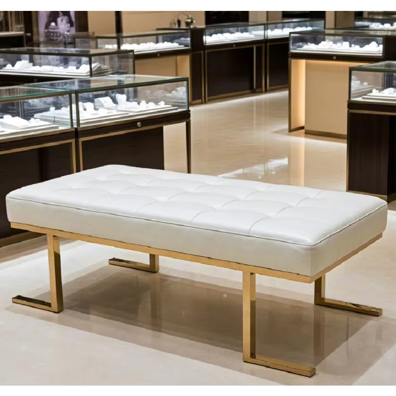 Handcrafted Button-Tufted Wait - Luxury Watch Boutique 评论和价格